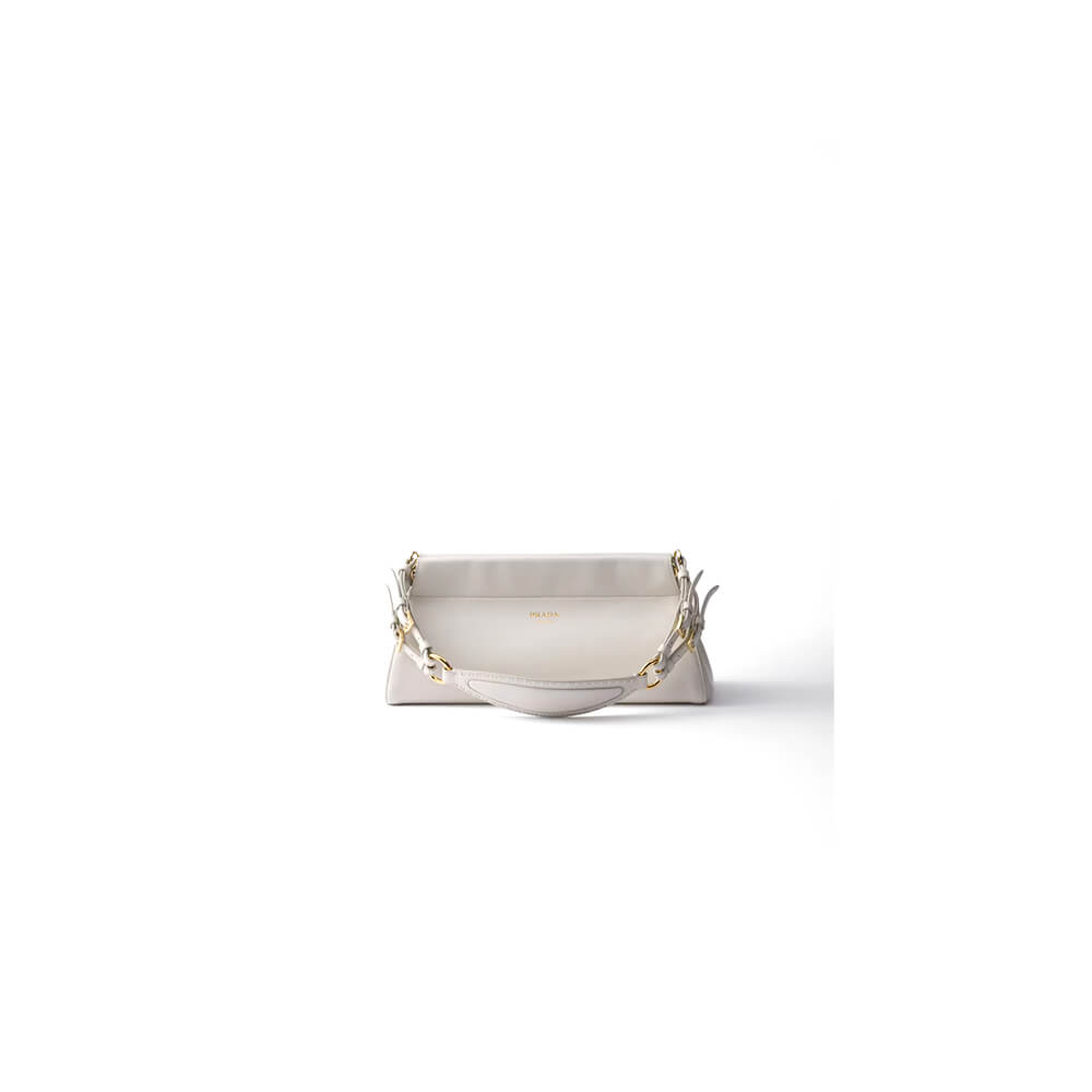 Enchaîné Medium Leather Bag