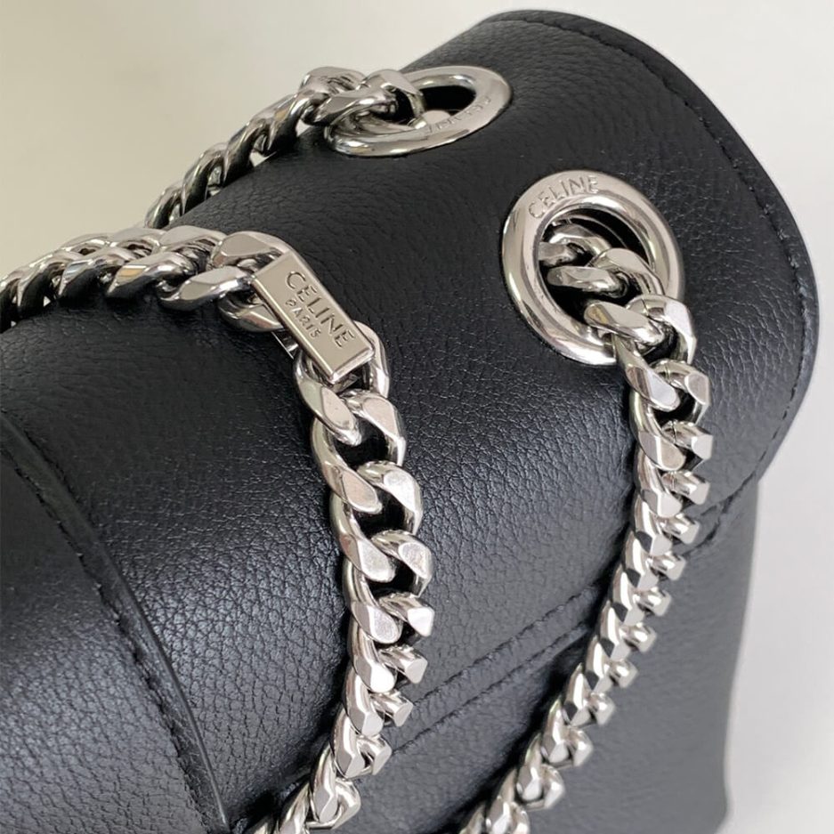 Medium VICTOIRE bag in soft calfskin