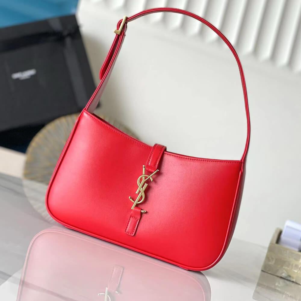 LE 5 A 7 HOBO BAG IN SMOOTH LEATHER