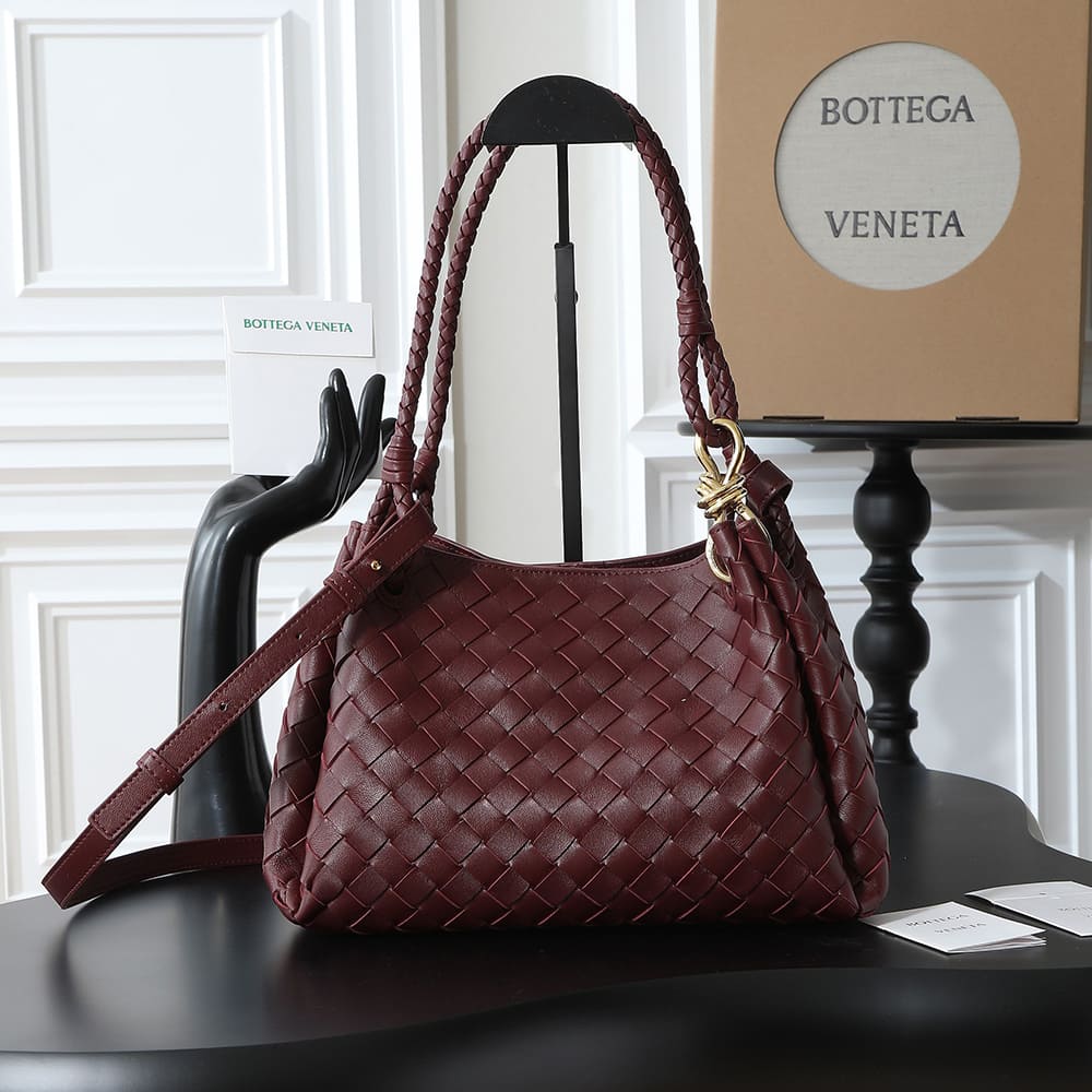 Veneta Medium Parachute