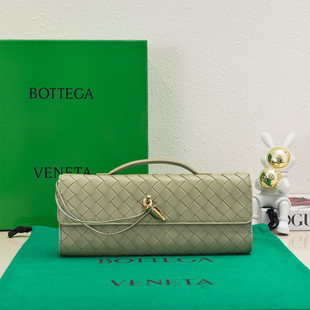 Veneta Andiamo Clutch