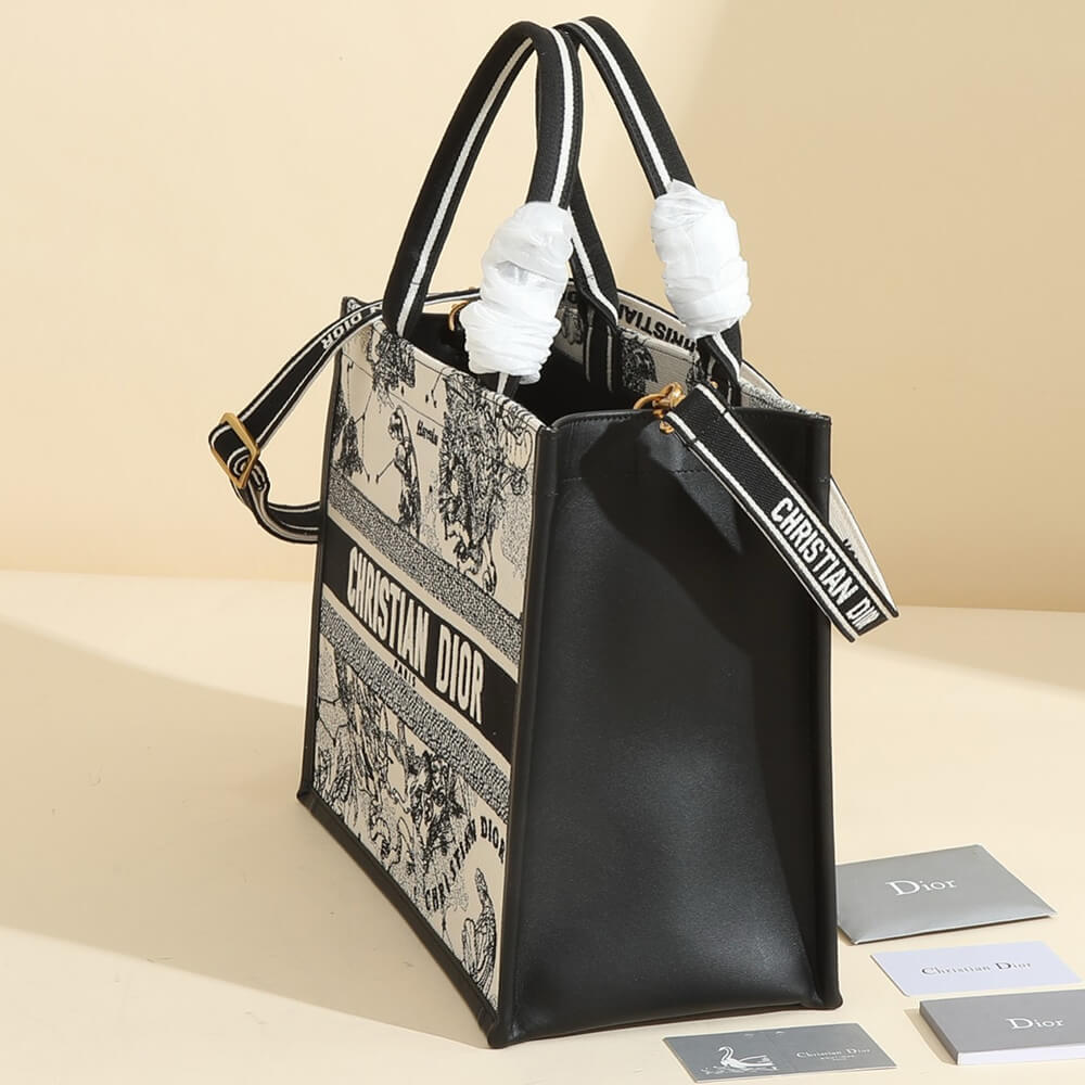 Medium Book Tote