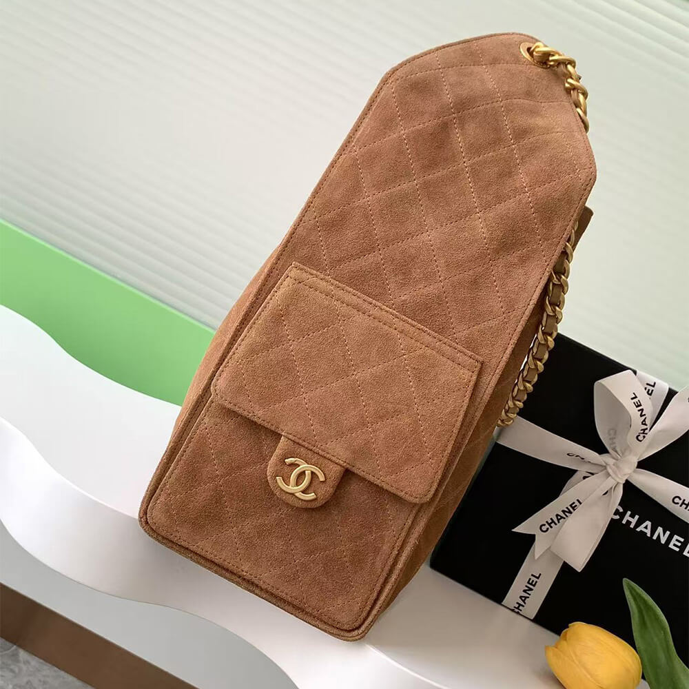 25C Large HOBO Suede