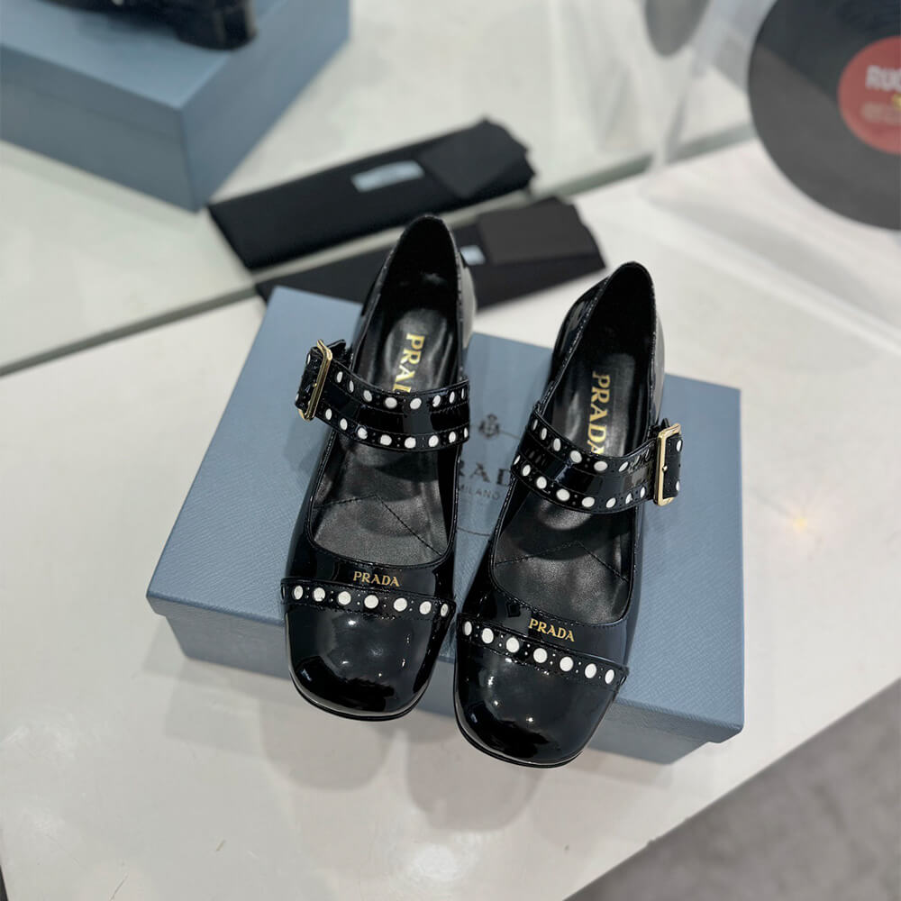 Patent Leather Mary Jane Pumps