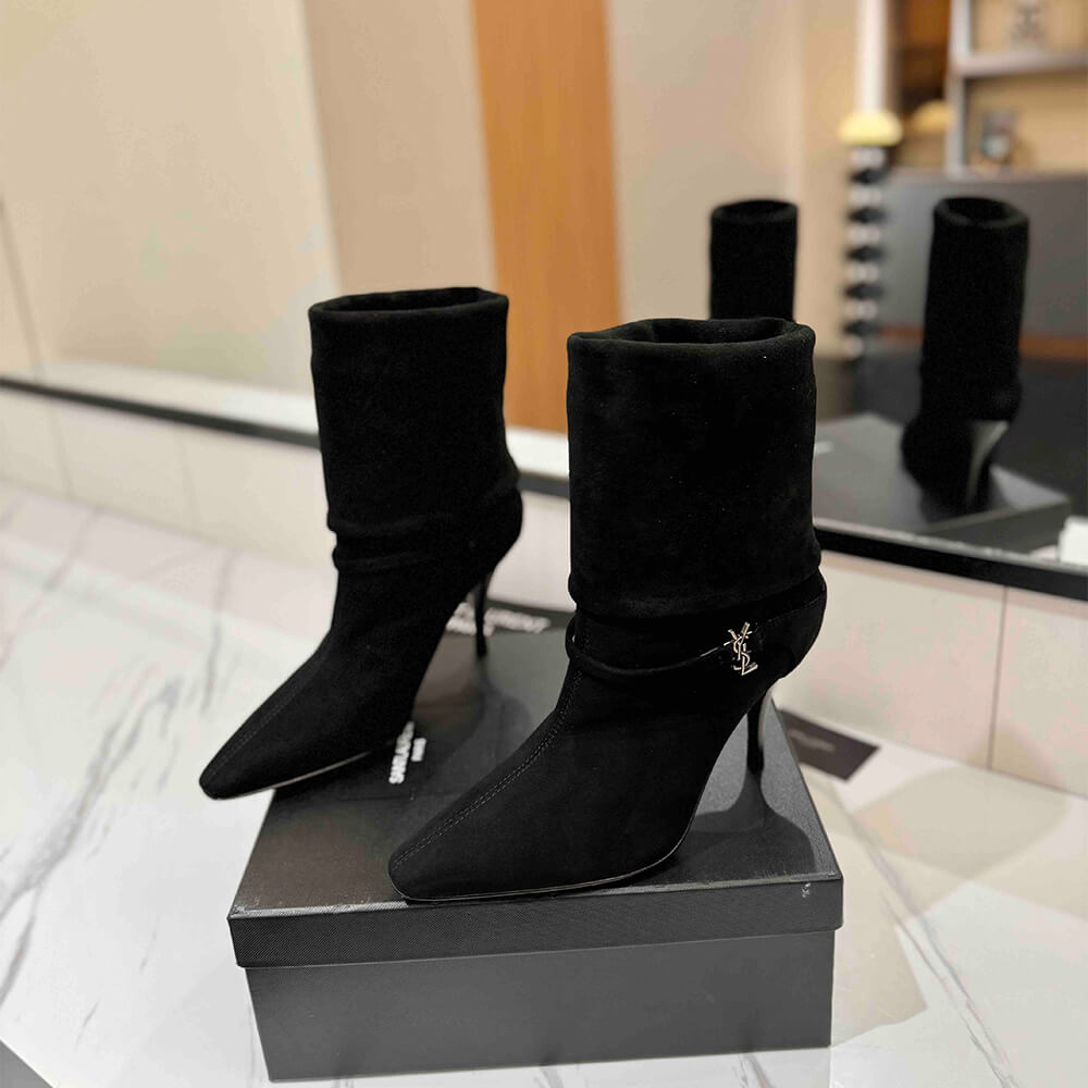 Niki Booties in Suede