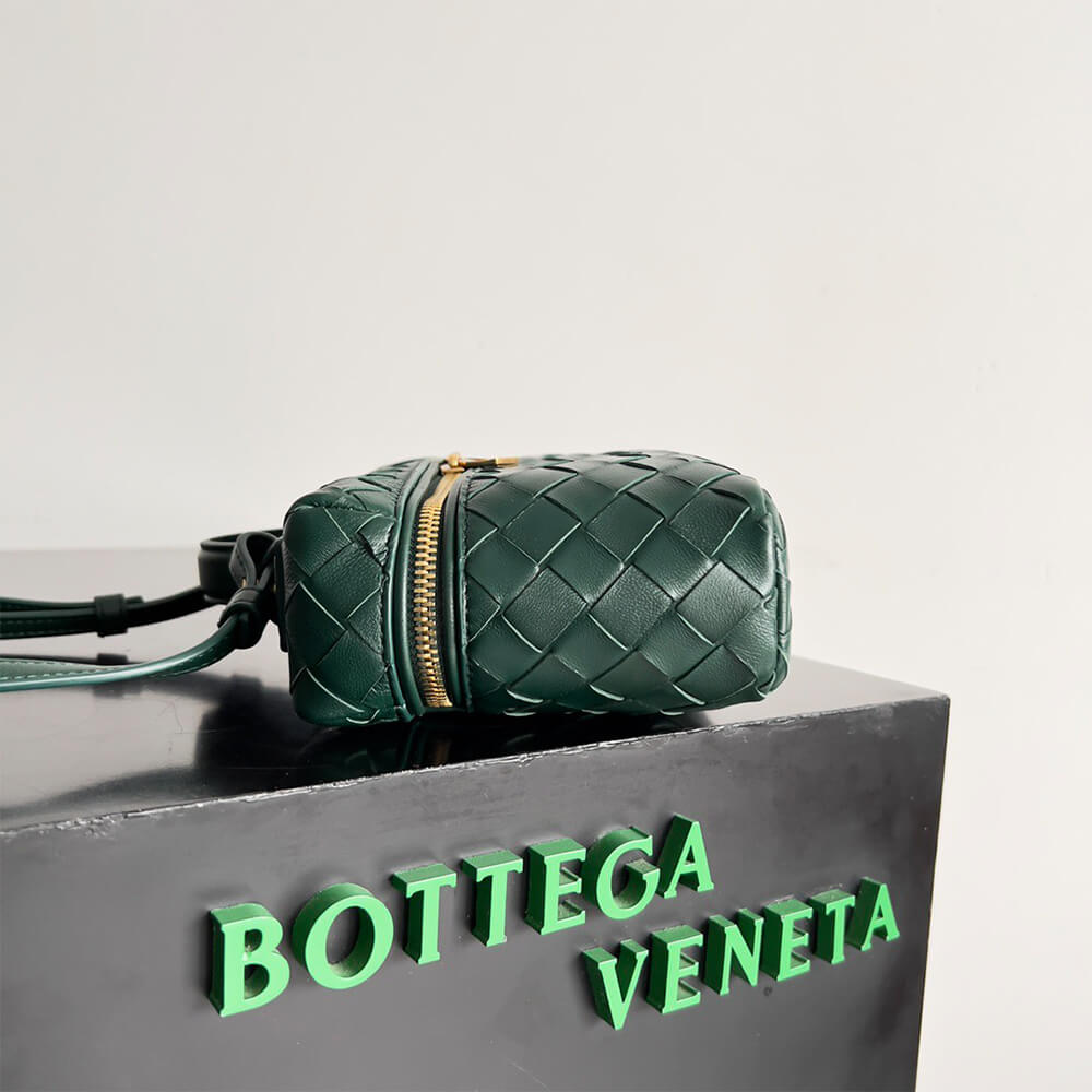 Veneta Bang Bang Vanity Case