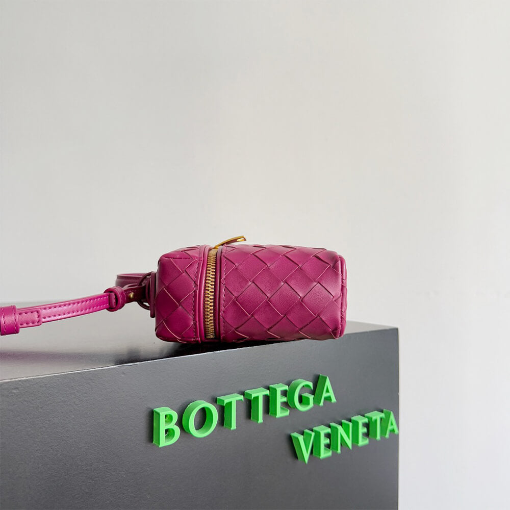 Veneta Bang Bang Vanity Case