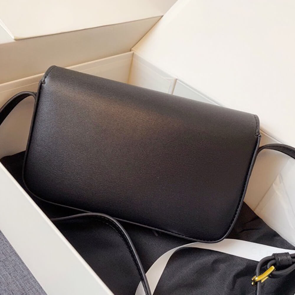 TRIOMPHE SHOULDER BAG