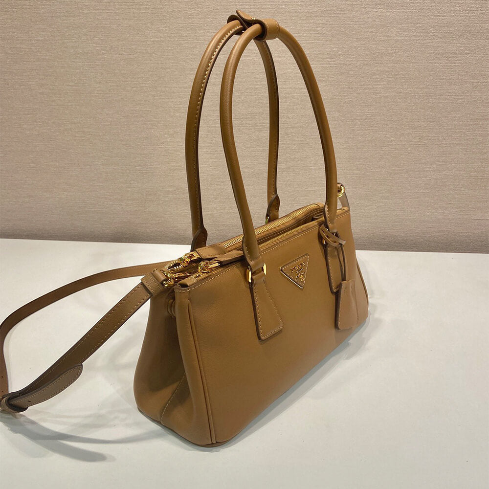 Medium Galleria Leather Bag
