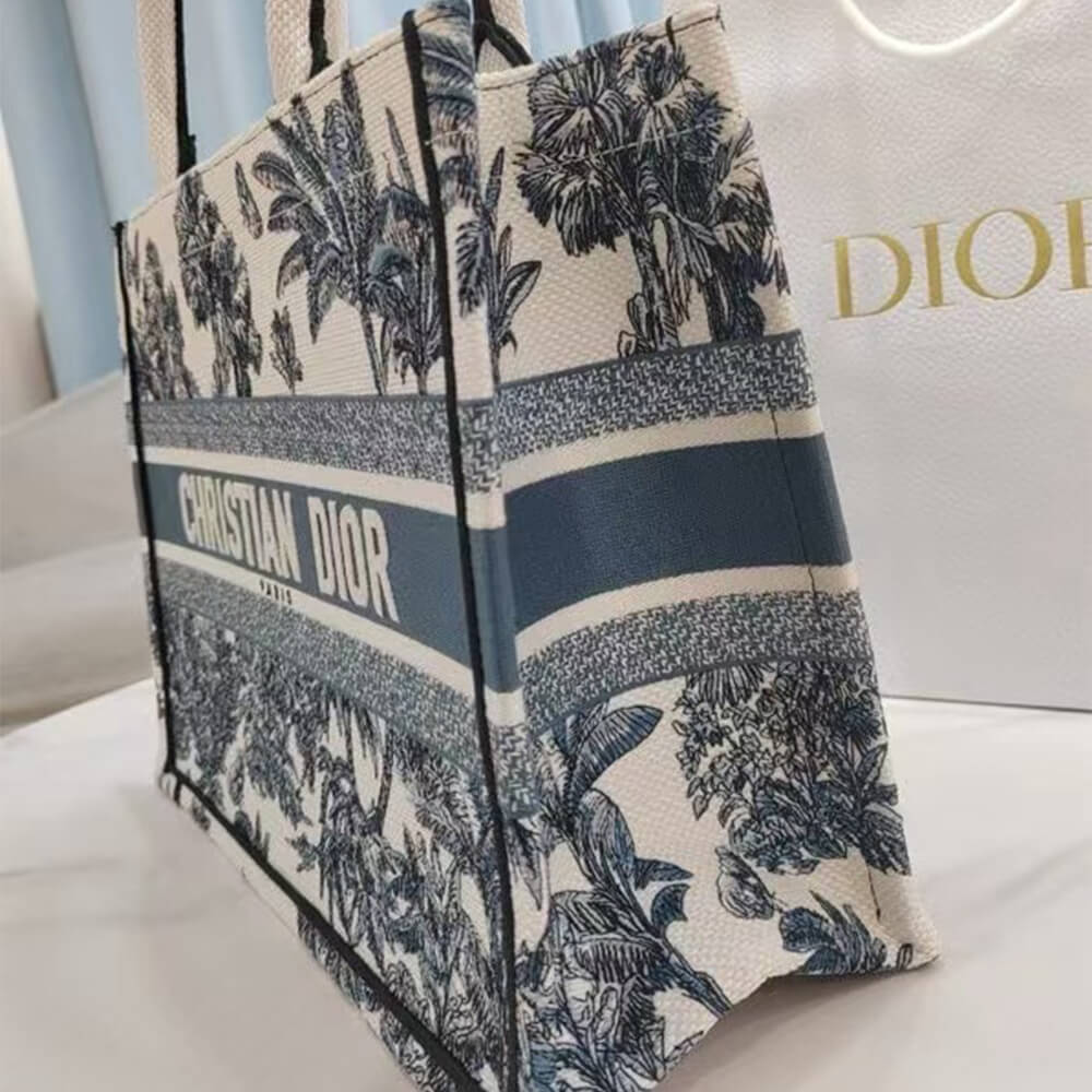 Medium Book Tote