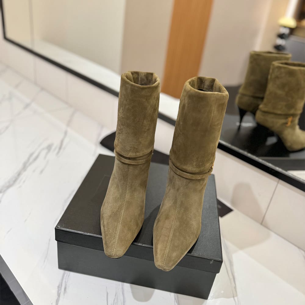 Niki Booties in Suede