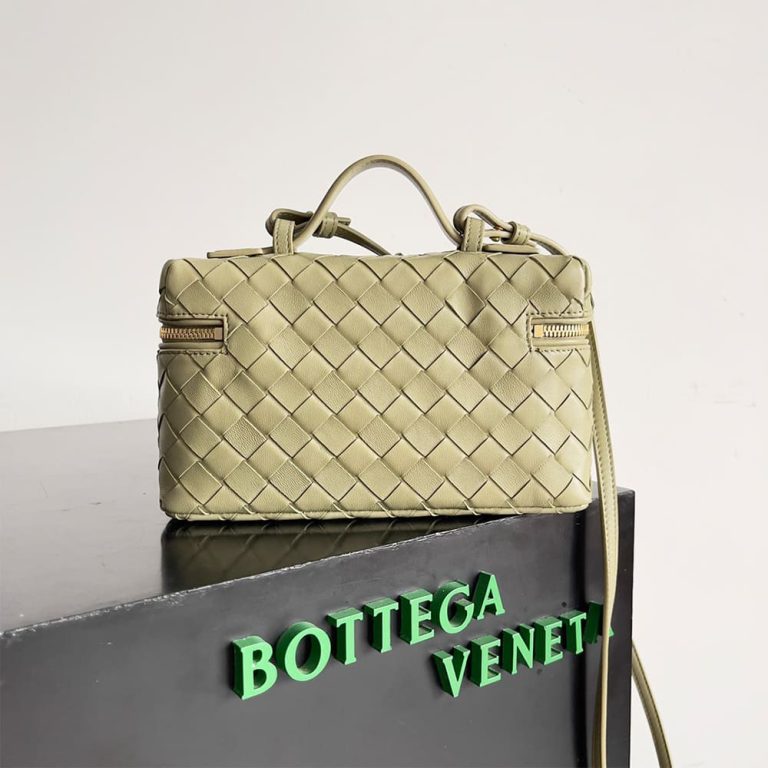 Veneta Bang Bang Vanity Case