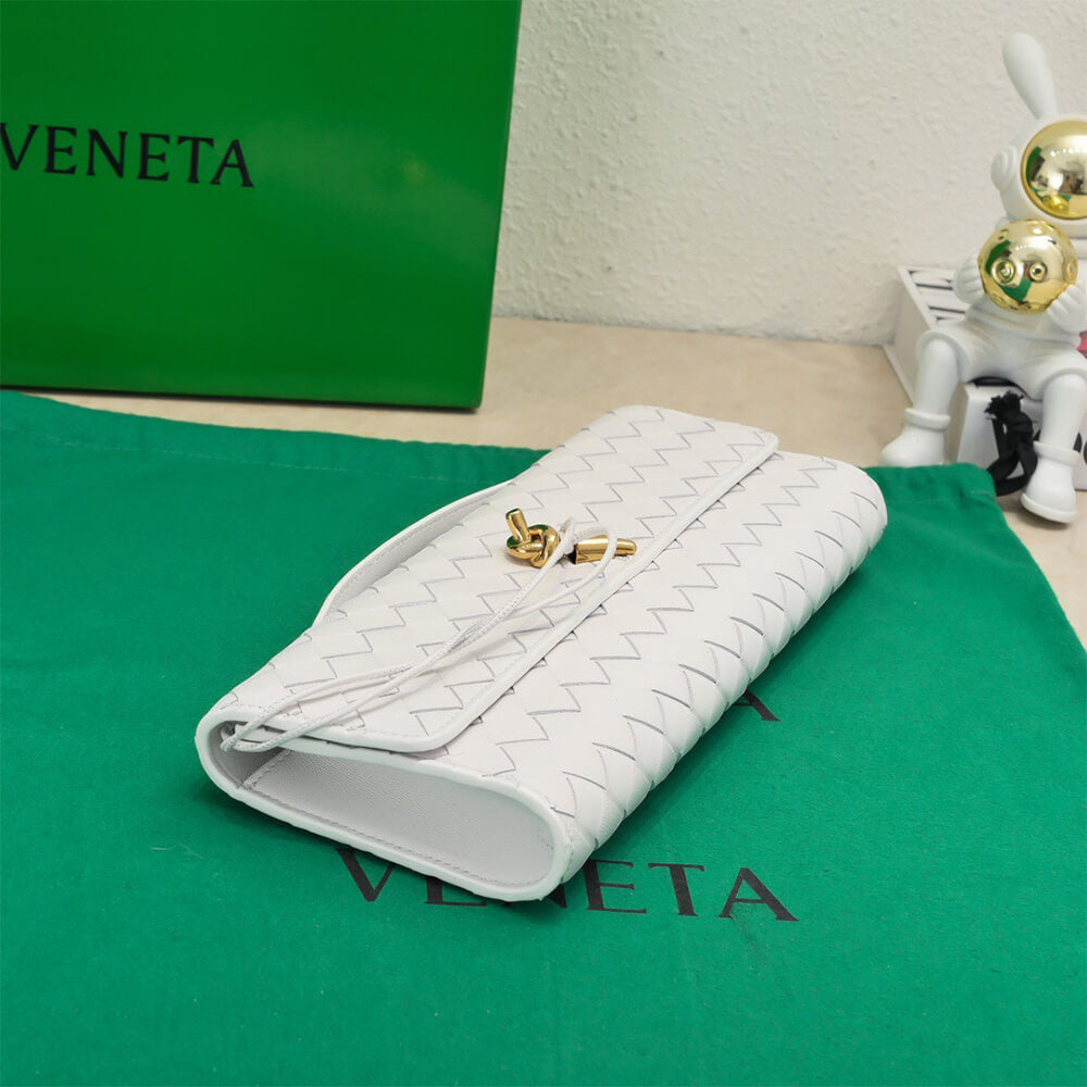 Veneta Andiamo Clutch