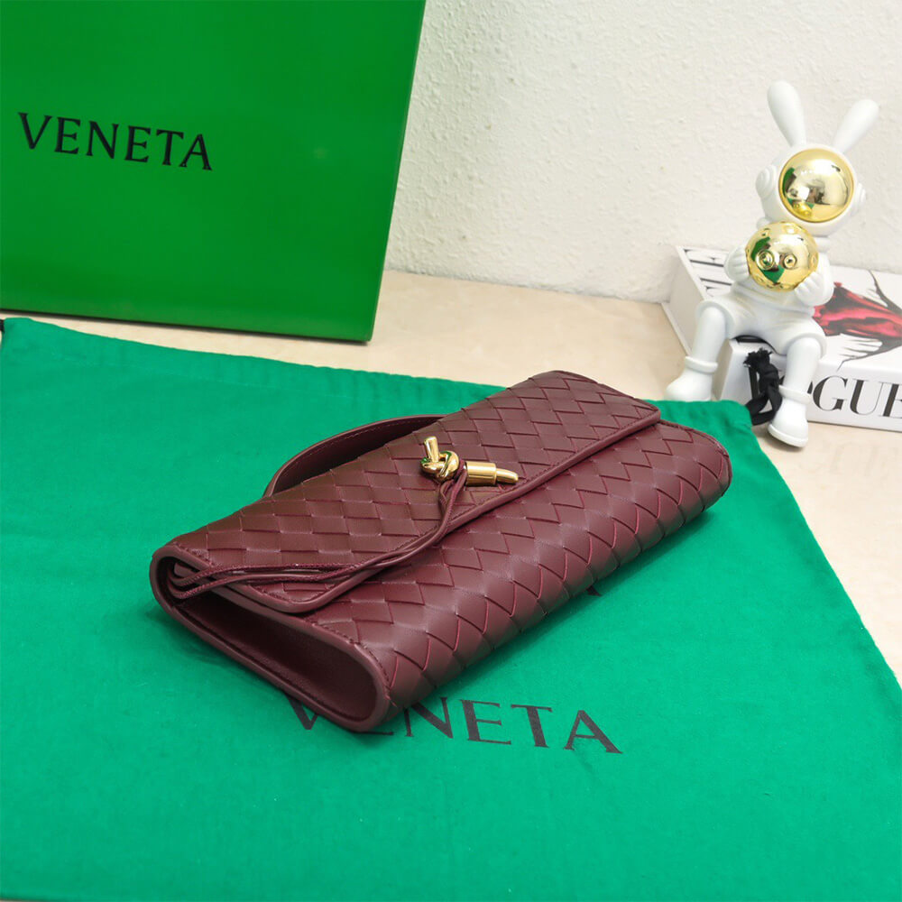 Veneta Andiamo Clutch