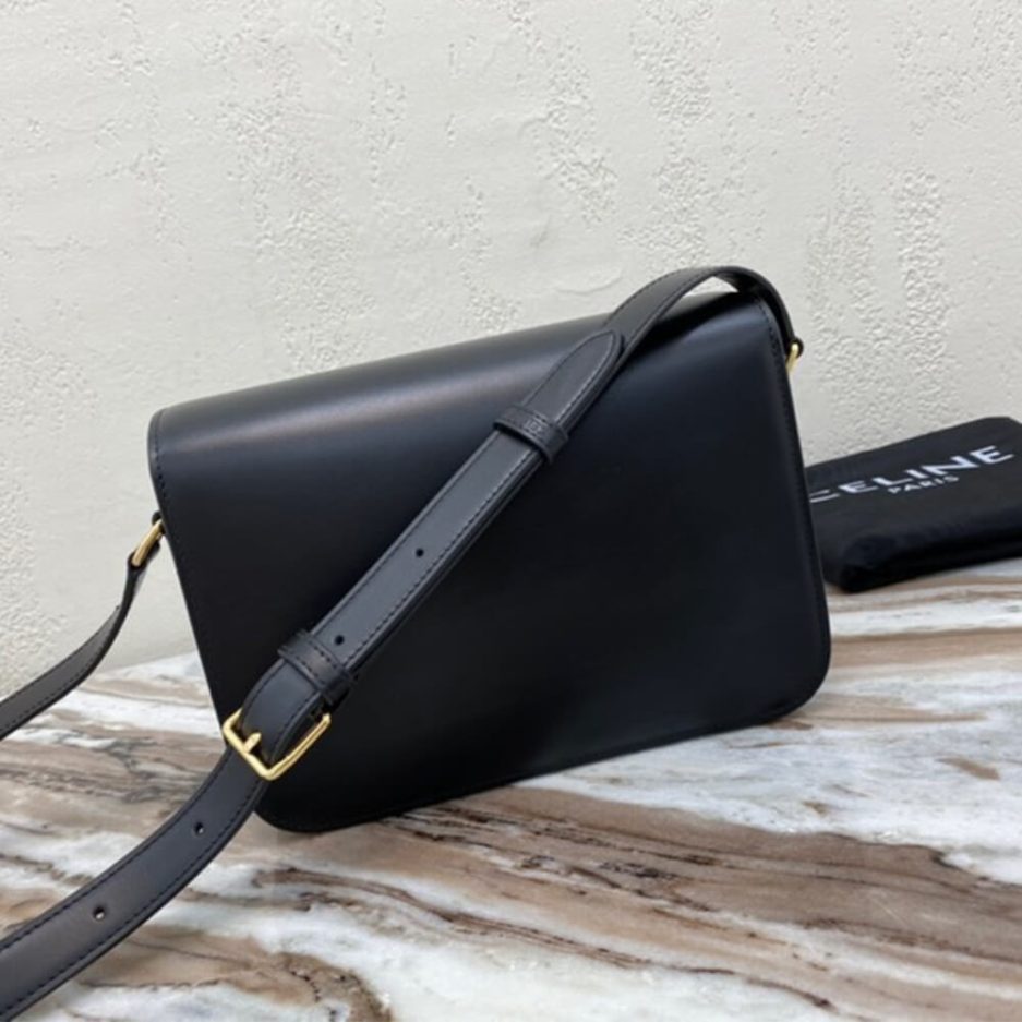 CLASSIQUE TRIOMPHE BAG IN CALFSKIN
