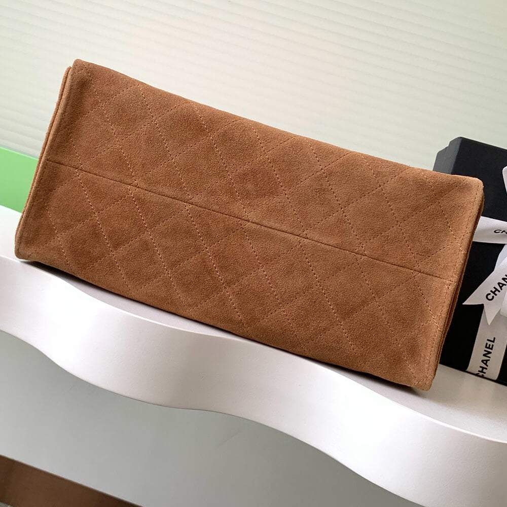 25C Large HOBO Suede