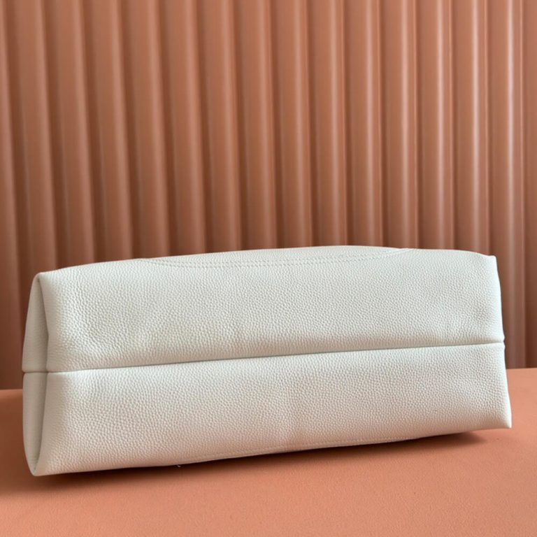 Softbit maxi shoulder bag