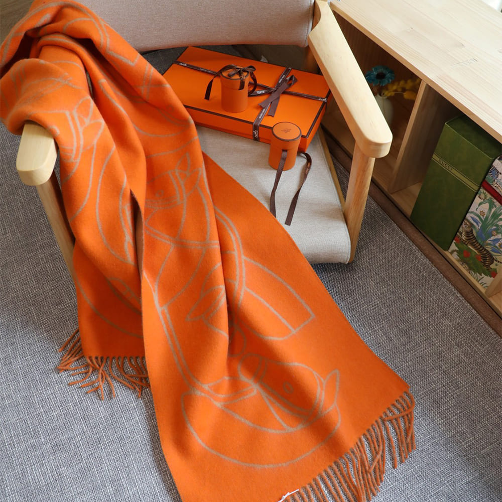 Casaque Entrelacs Equestres Scarf