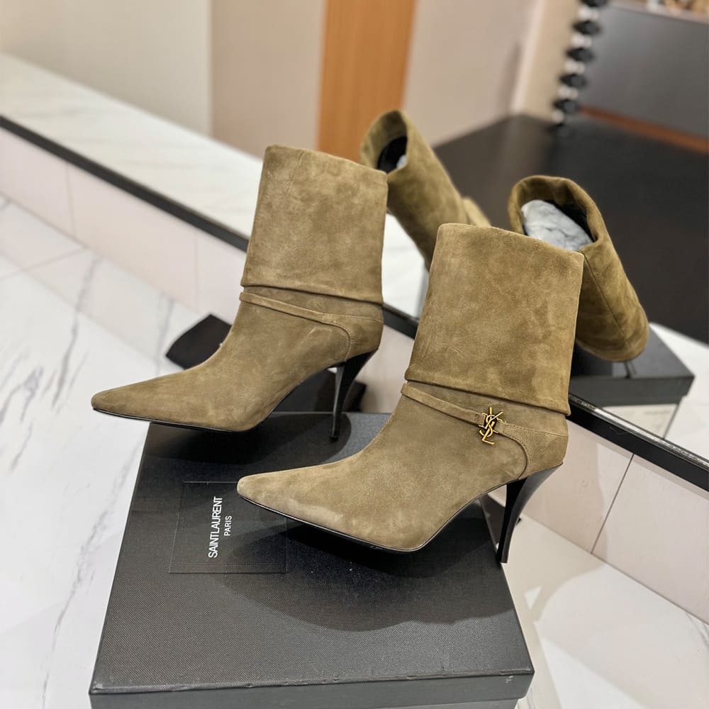 Niki Booties in Suede