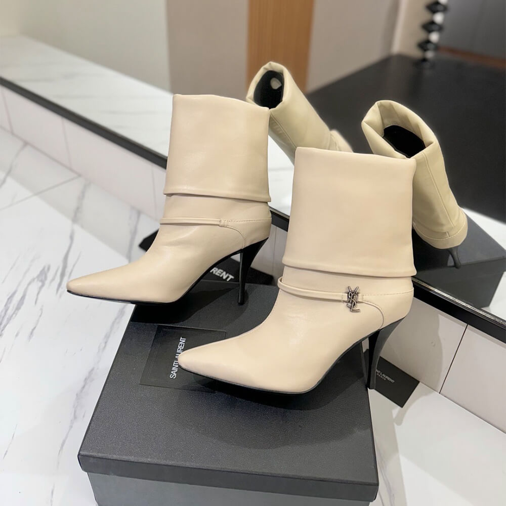 Niki Booties in Suede