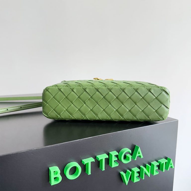 Veneta Bang Bang Vanity Case