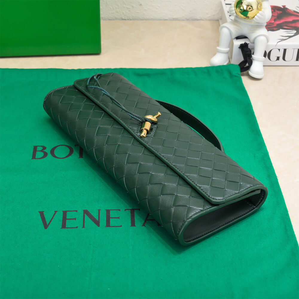 Veneta Andiamo Clutch