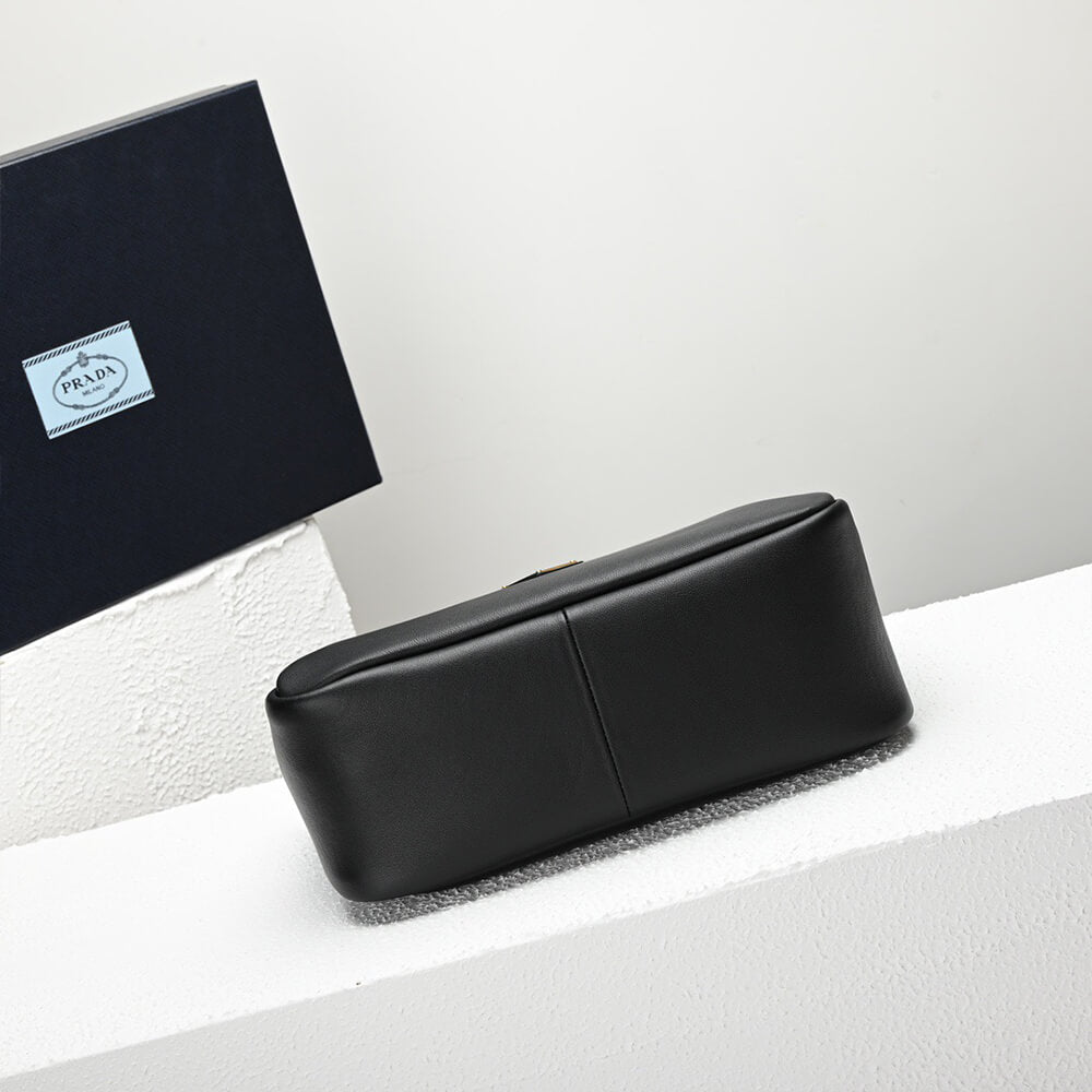 Medium Leather Handbag