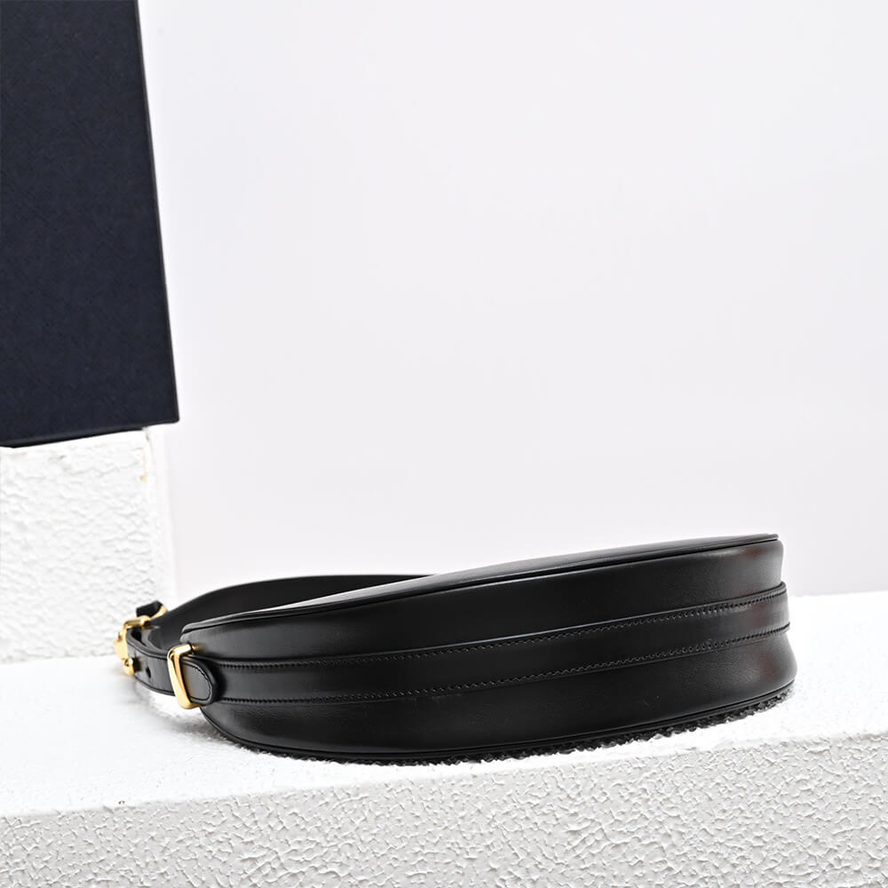 Arque Leather Shoulder Bag