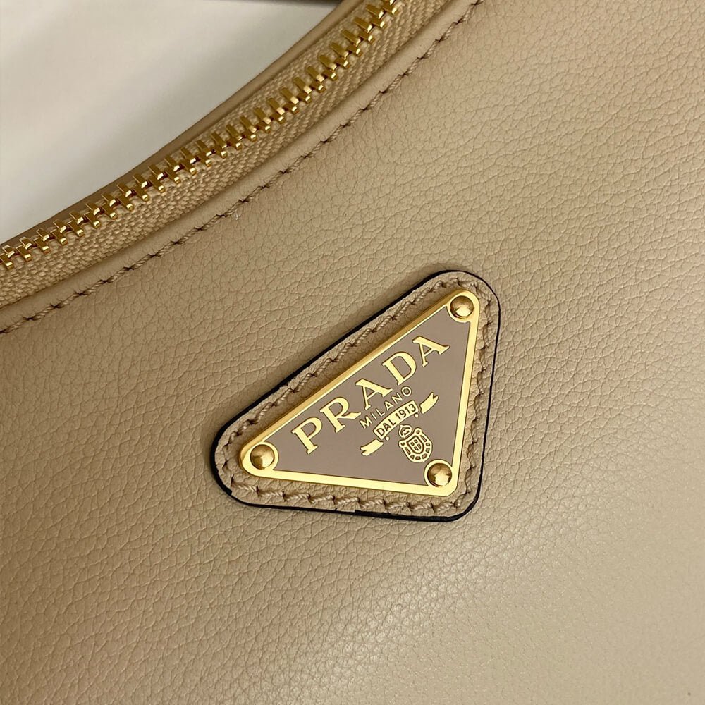 Aimée Medium Leather Shoulder Bag