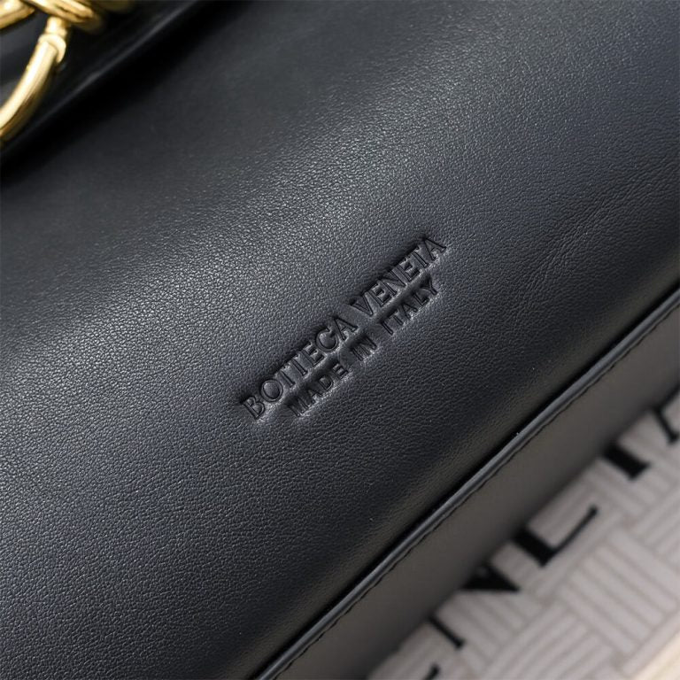 Veneta Small Ciao Ciao