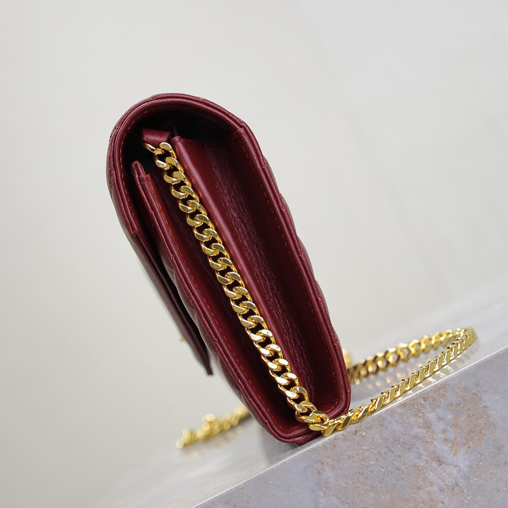 Cassandre chain wallet in lambskin