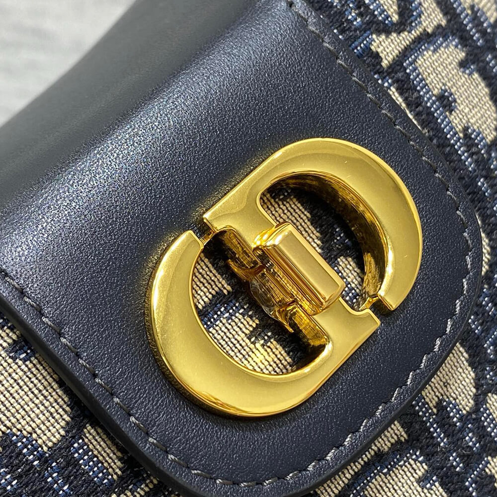 30 Montaigne Amber Mini Bucket Bag