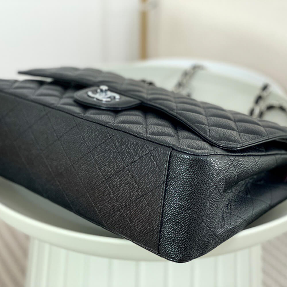 Classic Maxi Handbag