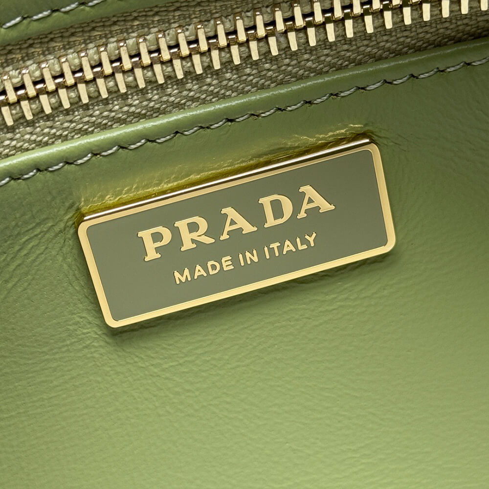 Aimée Medium Leather Shoulder Bag