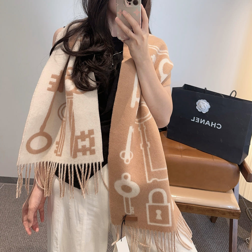 Casaque Porte-Clefs Scarf