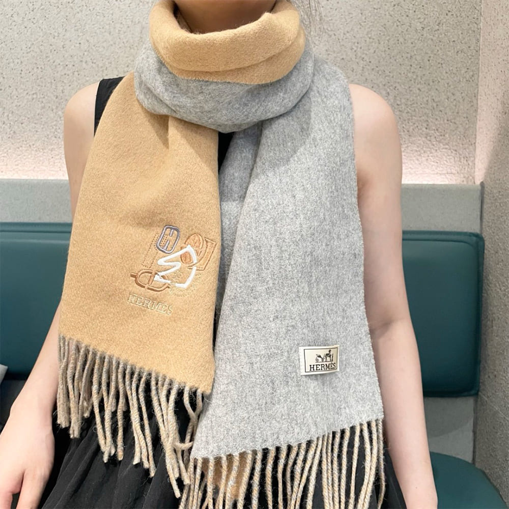 Recto-Verso PM H Puzzle Scarf