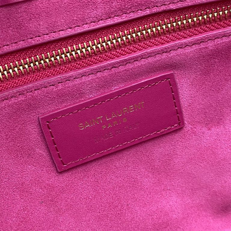 le 5 a 7 in smooth leather