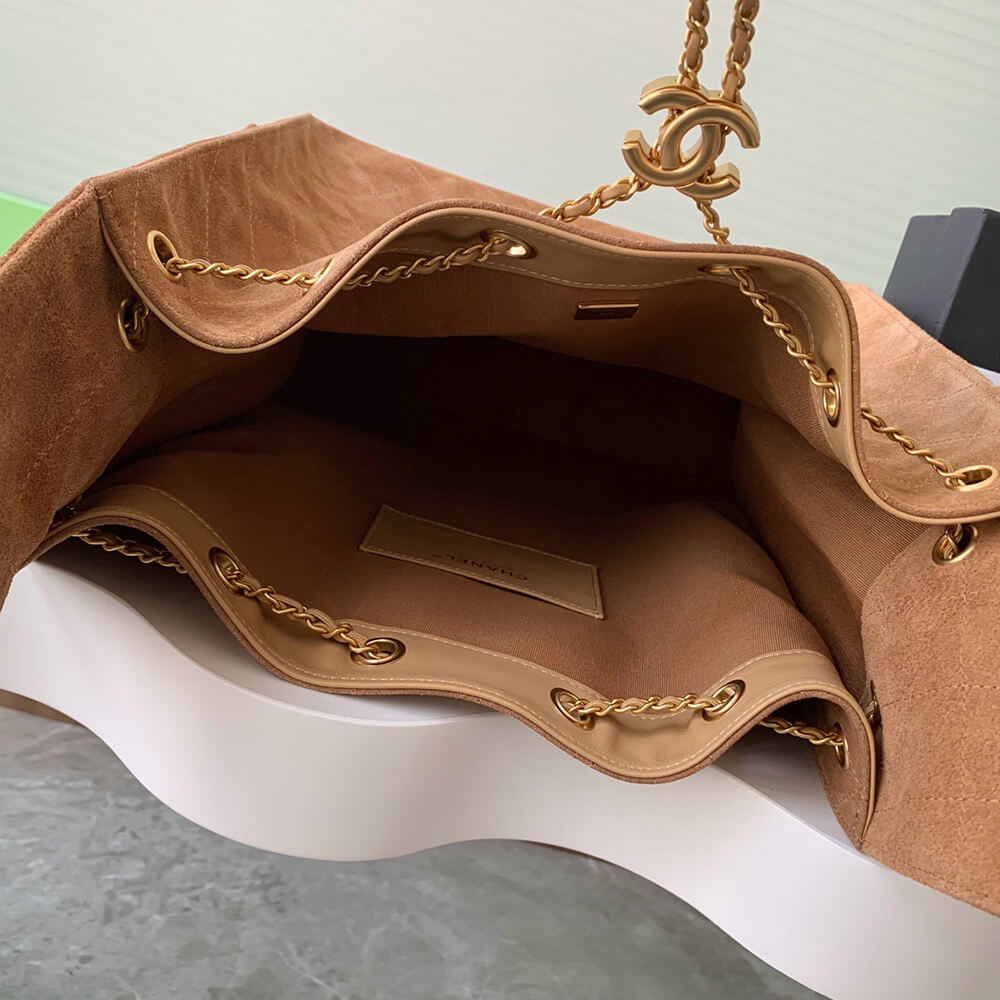 25C Large HOBO Suede