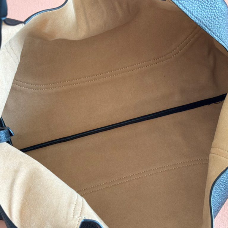 Softbit maxi shoulder bag