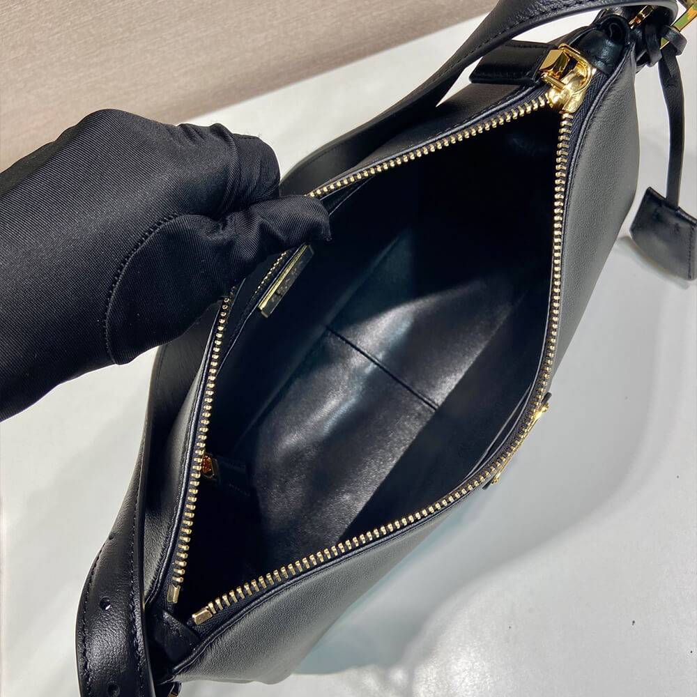 Aimée Medium Leather Shoulder Bag