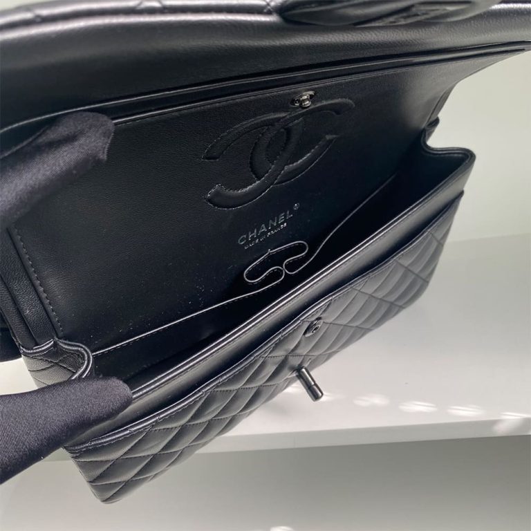 Classic Flap Handbag