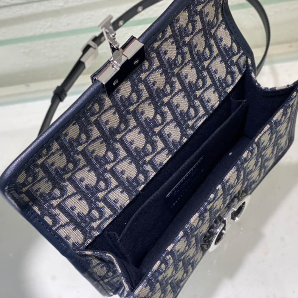 30 Montaigne East-West Bag with Chain