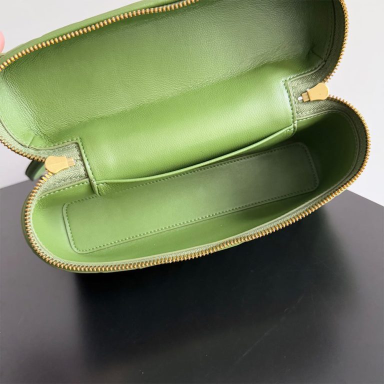 Veneta Bang Bang Vanity Case