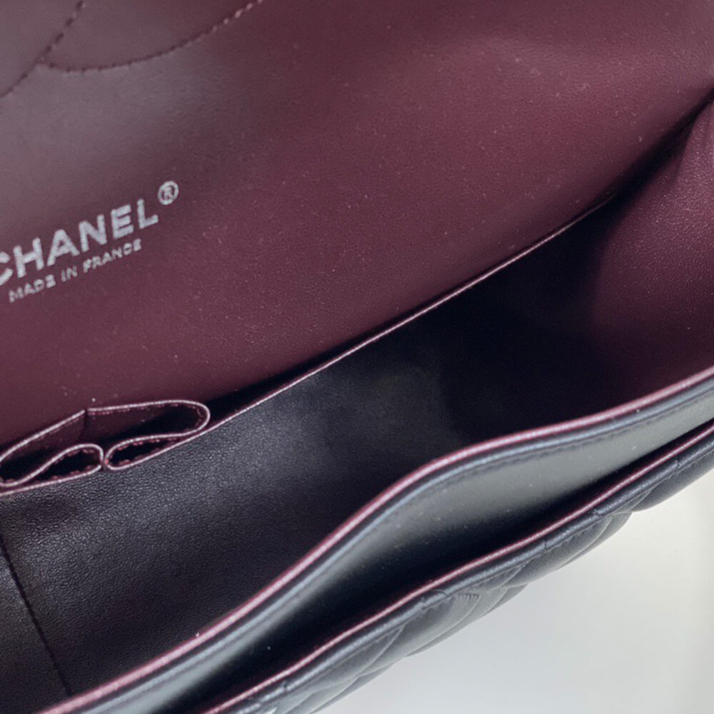 Classic Maxi Handbag