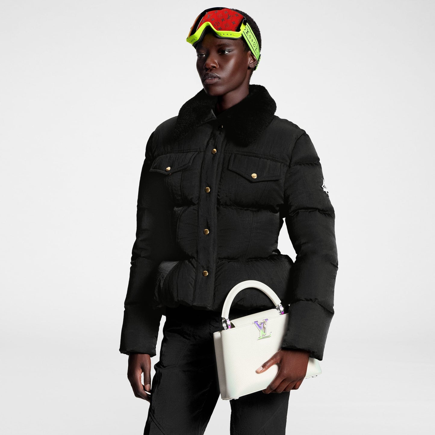 M23307 LV SKI Capucines BB Snow White