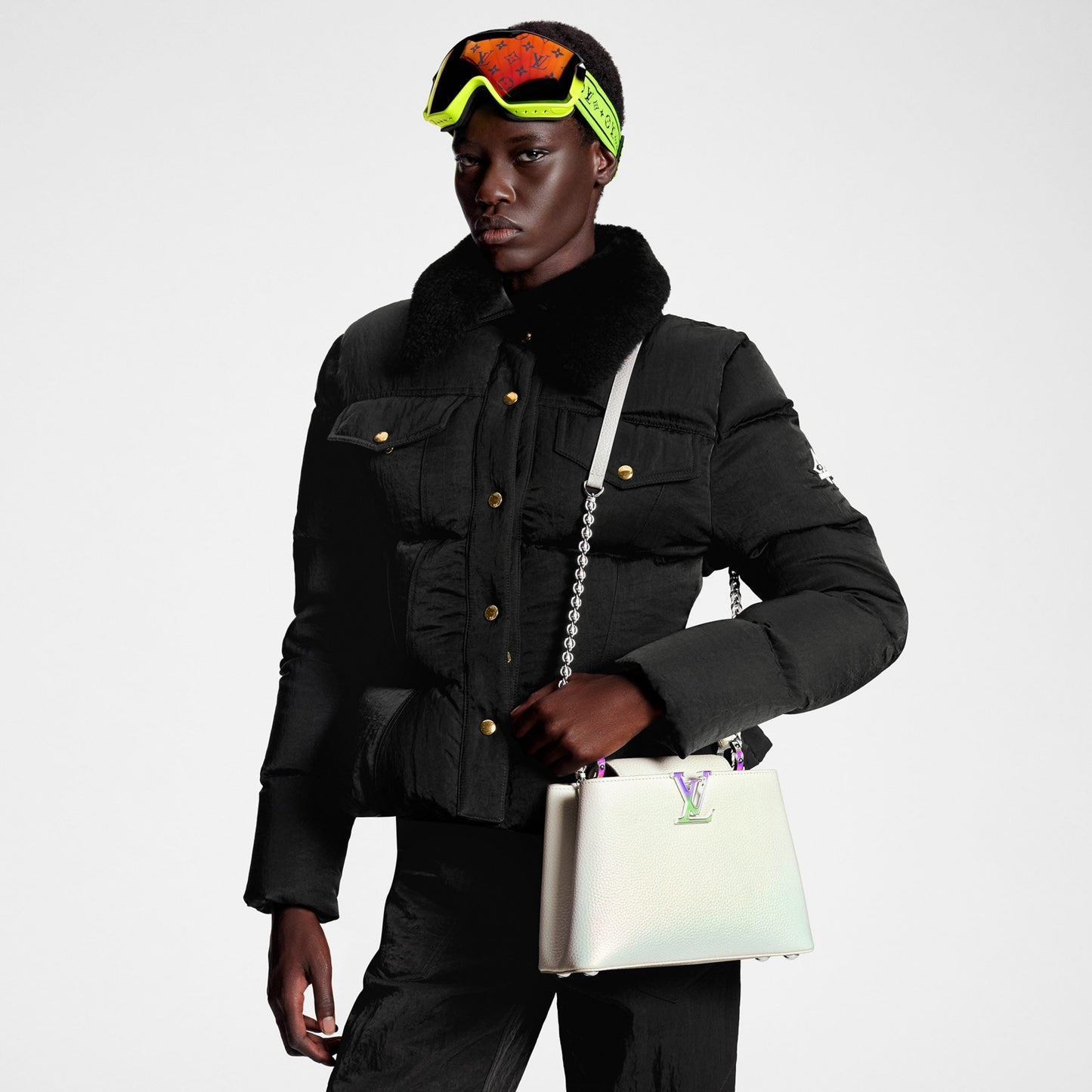 M23307 LV SKI Capucines BB Snow White