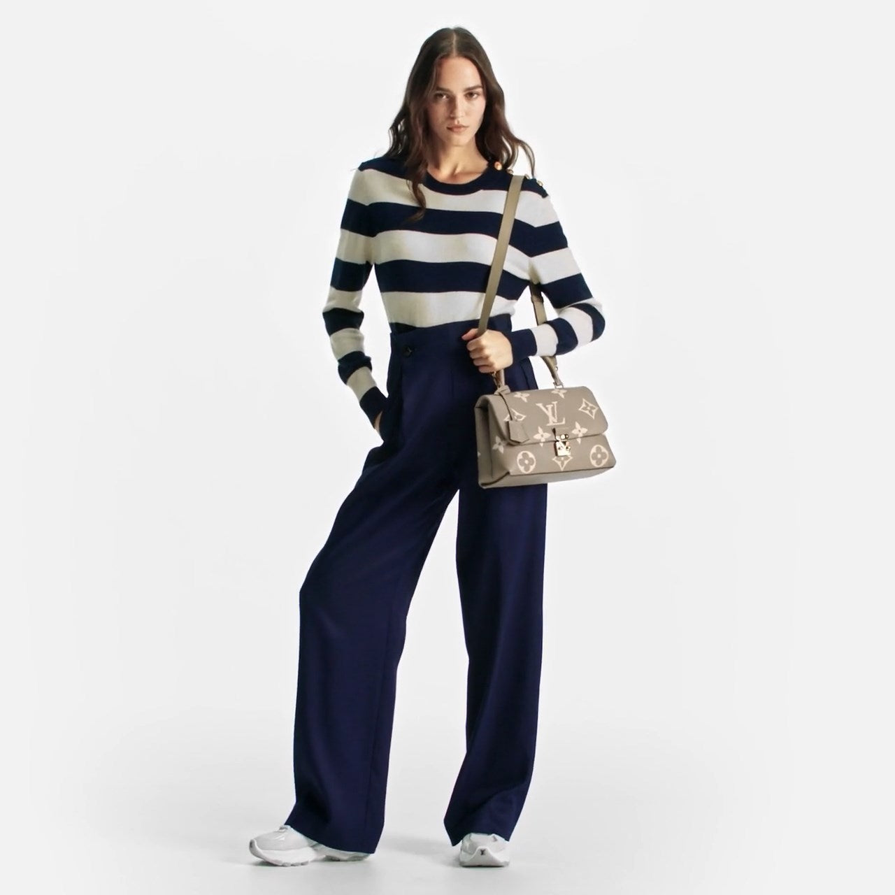 M46041 Madeleine MM Dove Gray