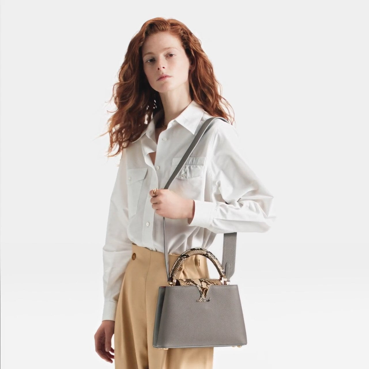 N82068 Capucines BB Steeple Gray