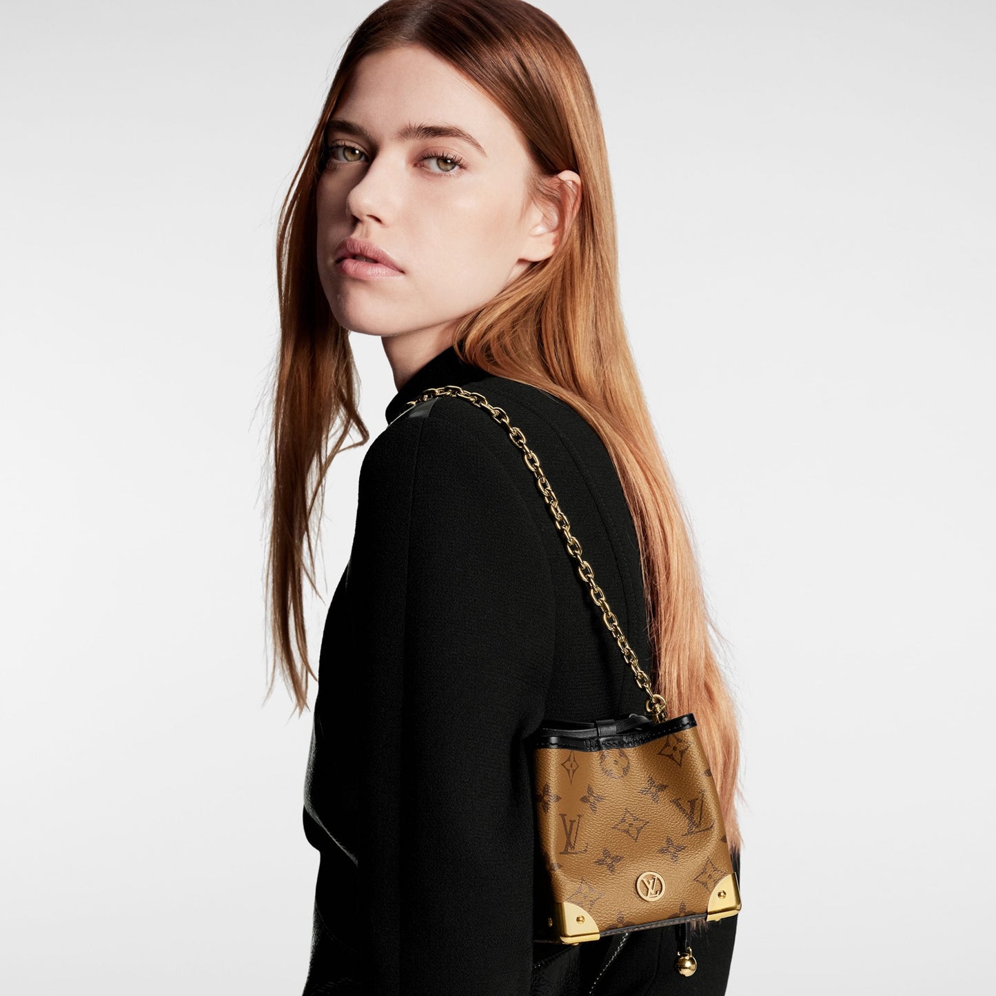 M82885 Noé Purse LV Charms Monogram Reverse