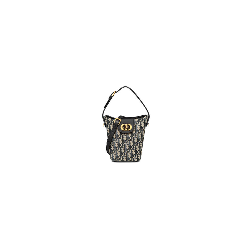 30 Montaigne  Amber Mini Bucket Bag